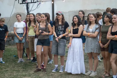 Fesťák — 76
