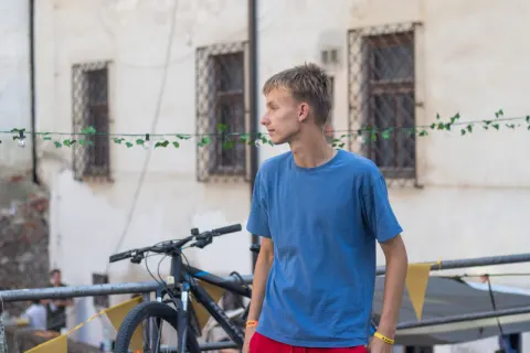 Fesťák — 42