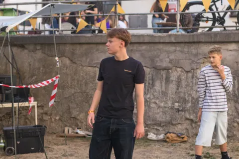 Fesťák — 25